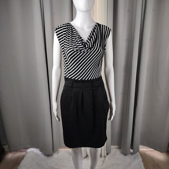 Jonathan Martin Black White Striped Midi Dress With Pockets Size Small - Picture 1 of 11